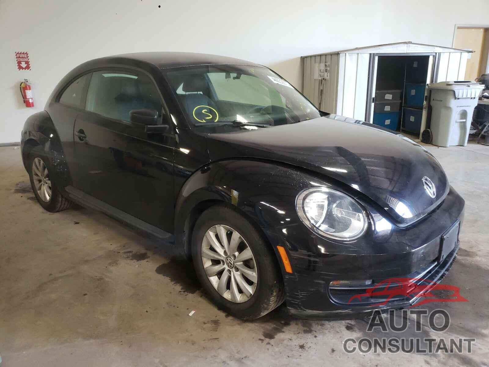 VOLKSWAGEN BEETLE 2016 - 3VWF17AT6GM605363