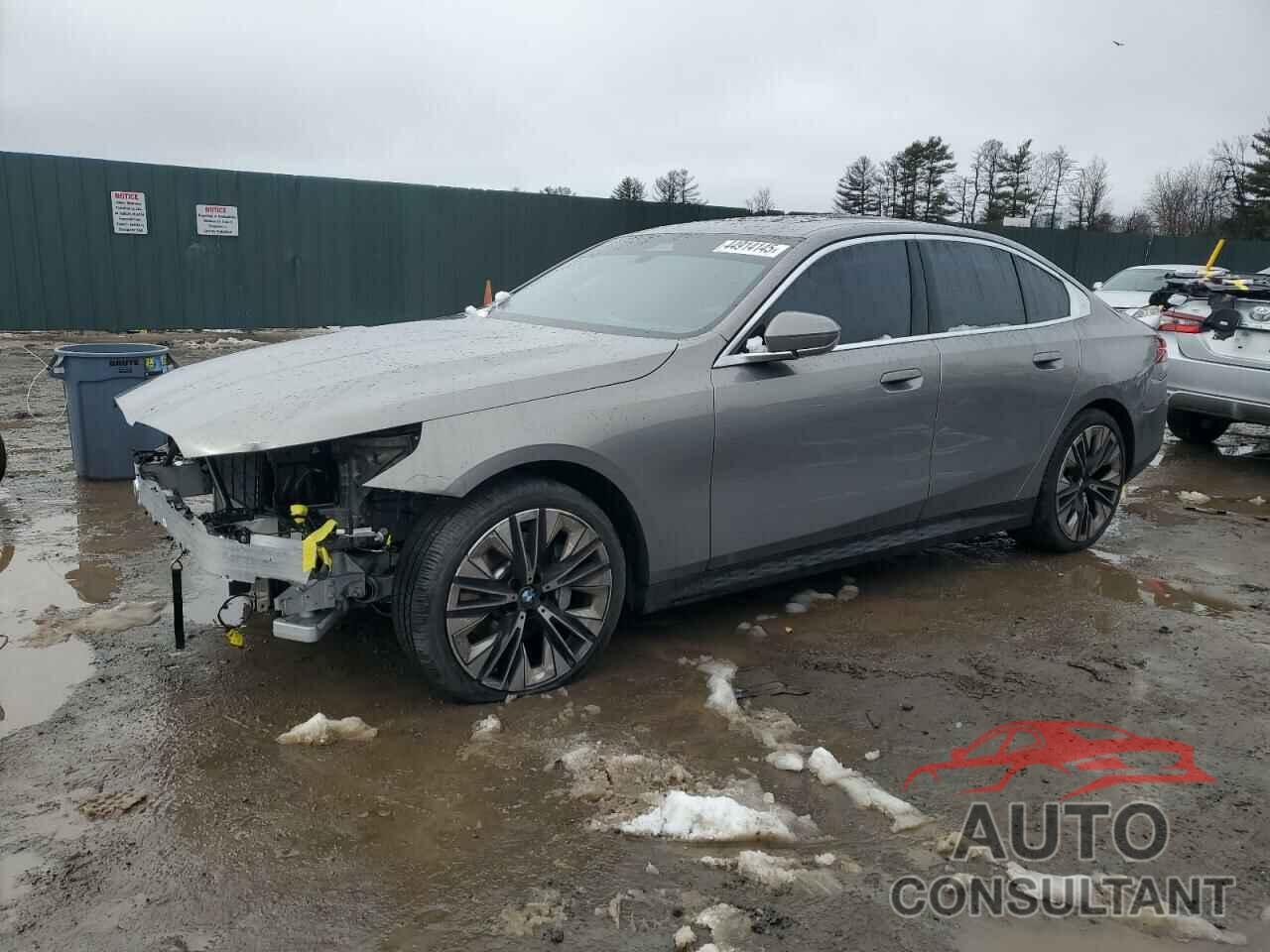 BMW 5 SERIES 2024 - WBA53FJ09RCR59579