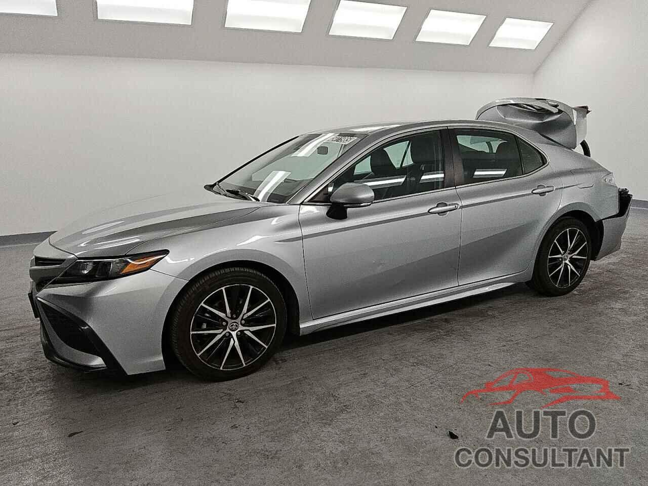 TOYOTA CAMRY 2022 - 4T1G11AK7NU617697
