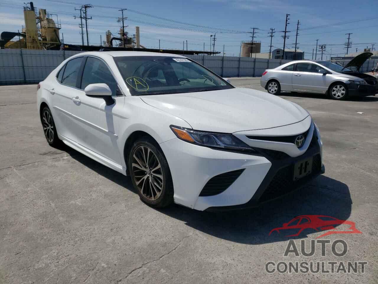 TOYOTA CAMRY 2018 - 4T1B11HK6JU601517