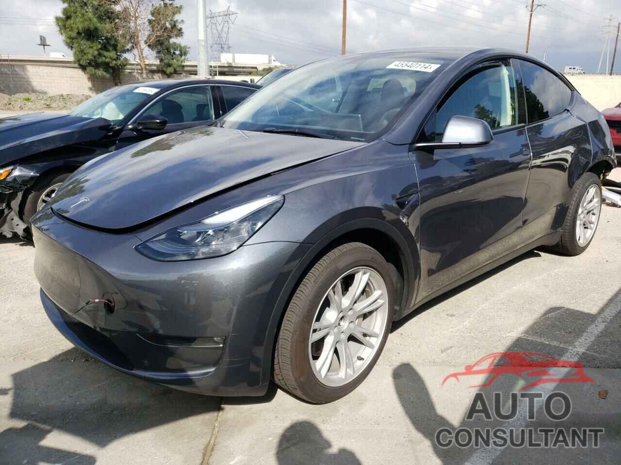 TESLA MODEL Y 2023 - 7SAYGDEE8PF856574