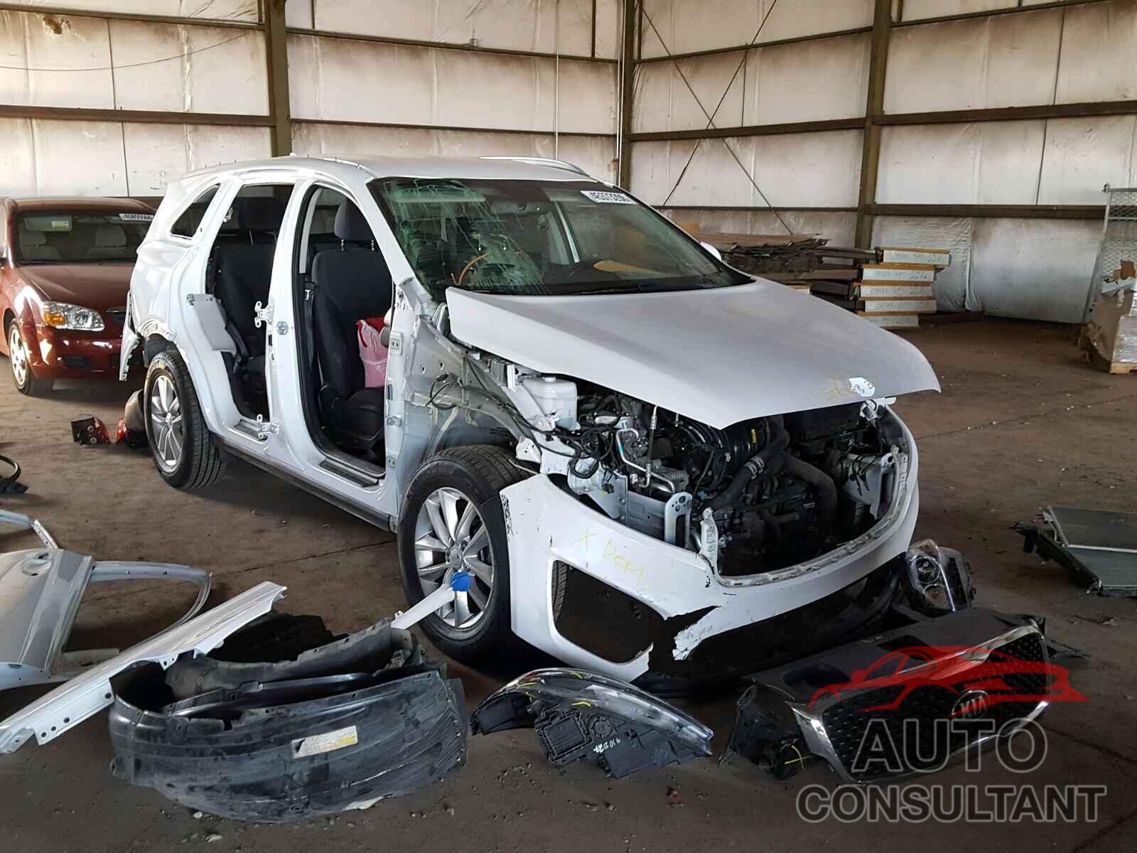 KIA SORENTO LX 2018 - 5XYPG4A35JG344199