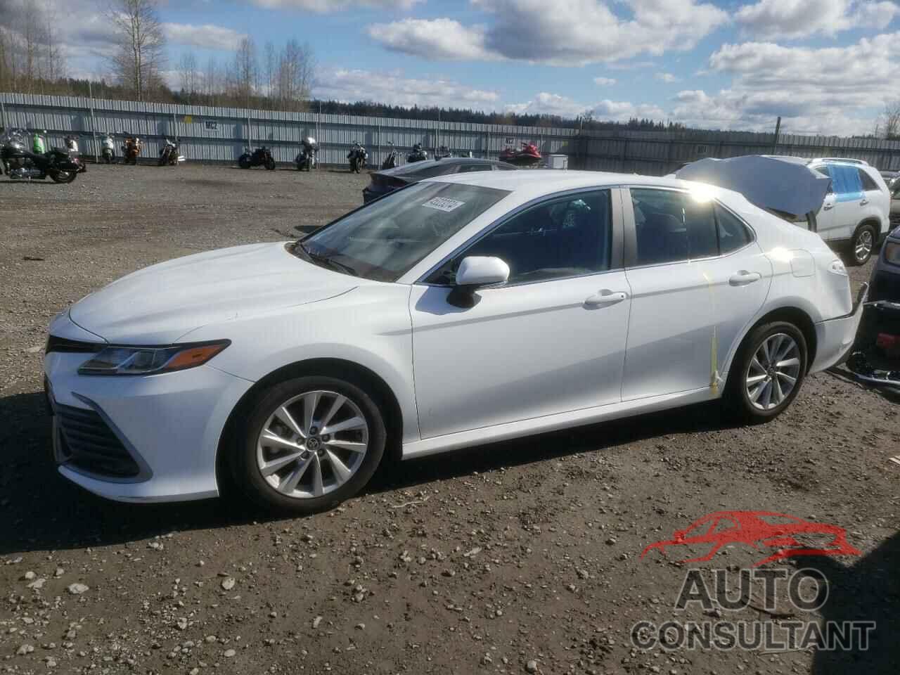 TOYOTA CAMRY 2021 - 4T1C11BK4MU033608