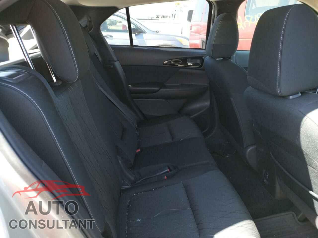 MITSUBISHI ECLIPSE 2018 - JA4AT5AA2JZ064306