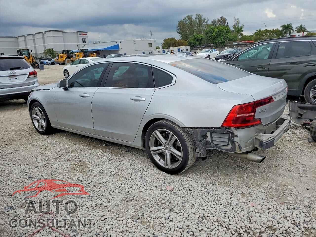 VOLVO S90 2018 - LVY982AK6JP022114
