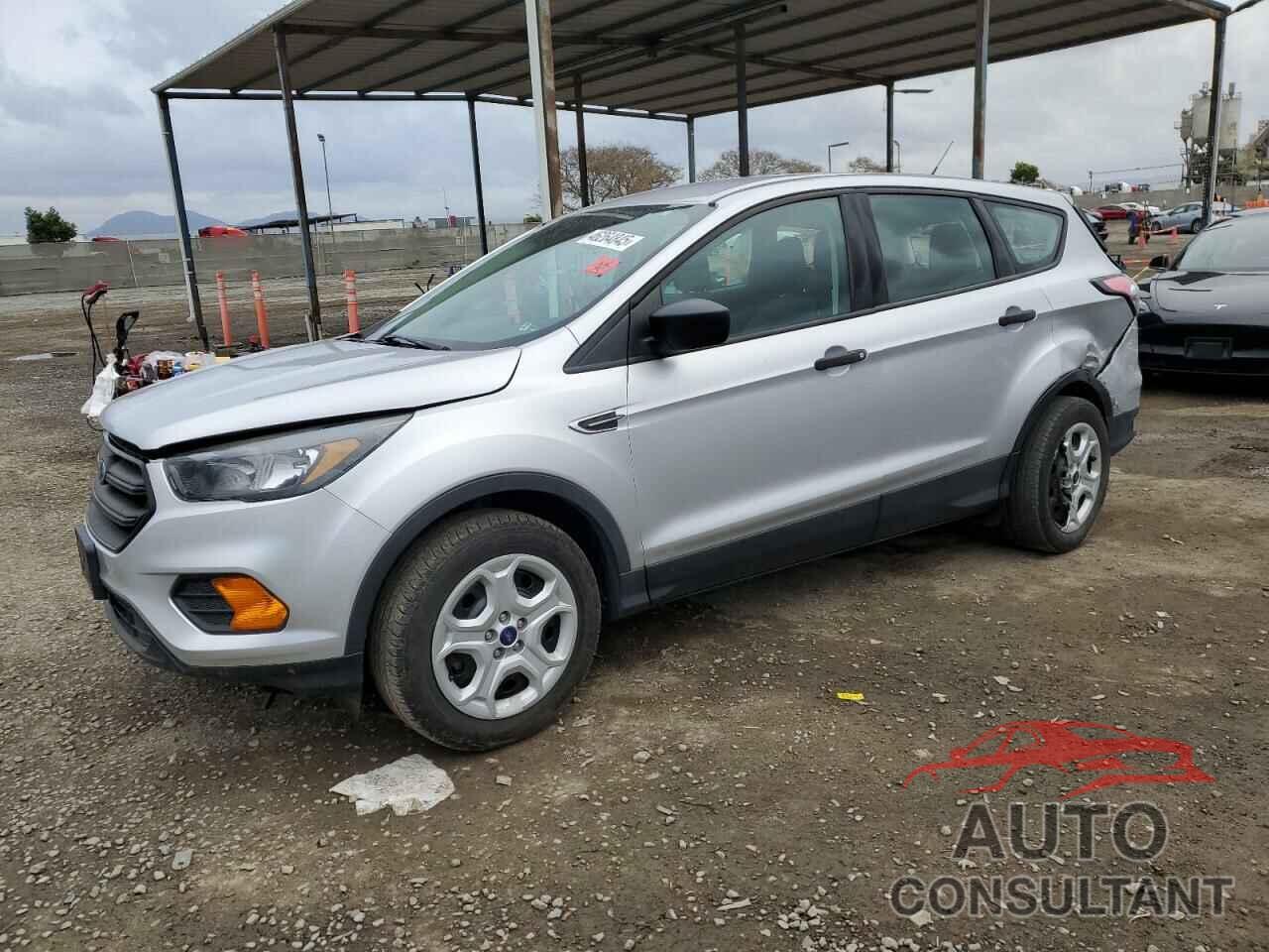 FORD ESCAPE 2018 - 1FMCU0F77JUC39556