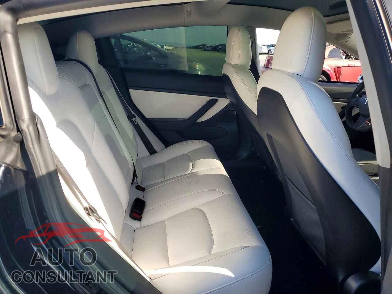 TESLA MODEL 3 2019 - 5YJ3E1EA2KF432003