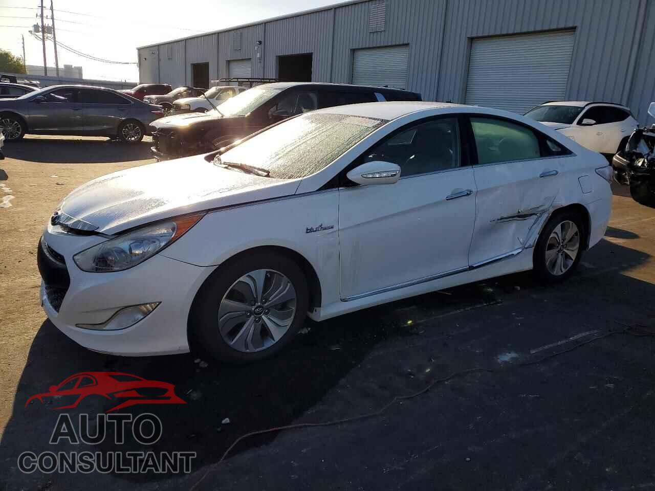 HYUNDAI SONATA 2013 - KMHEC4A44DA089461