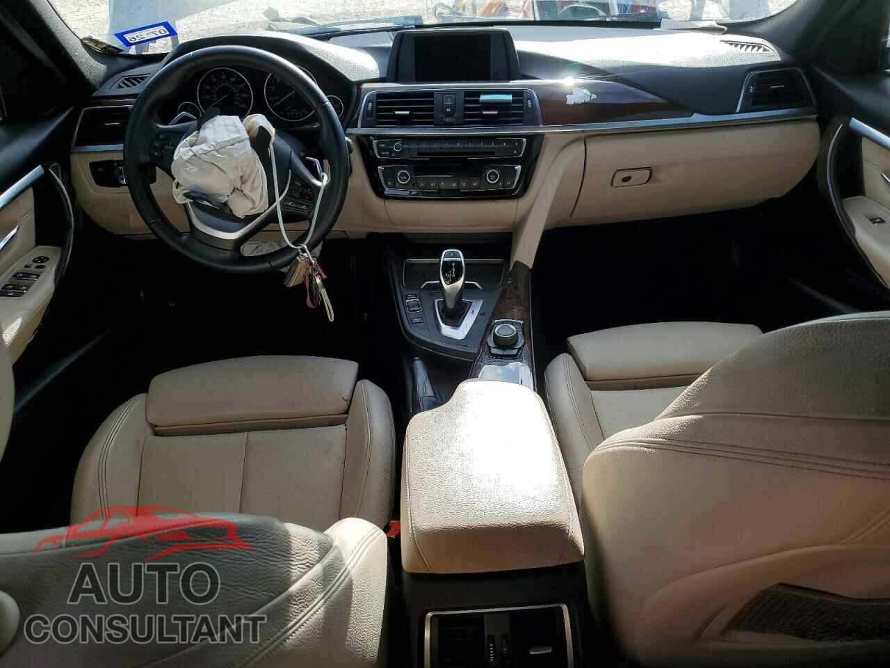BMW 3 SERIES 2017 - WBA8D9C54HK678122
