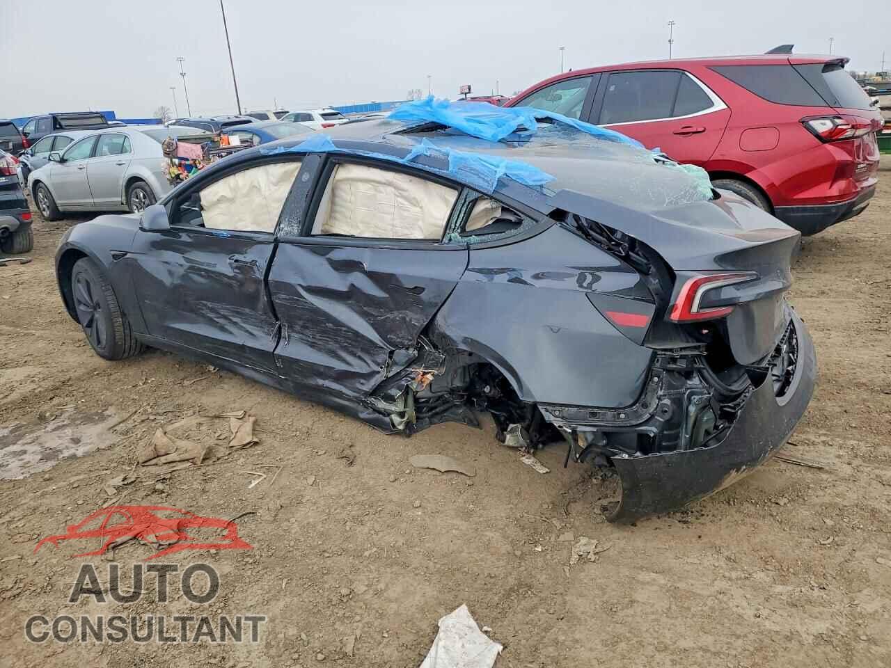 TESLA MODEL 3 2025 - 5YJ3E1EA2SF994922