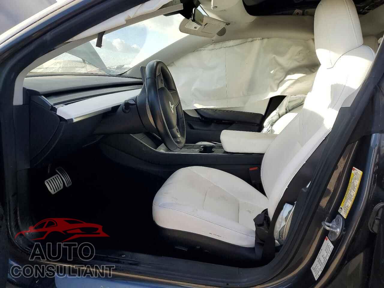 TESLA MODEL 3 2018 - 5YJ3E1EB3JF079147
