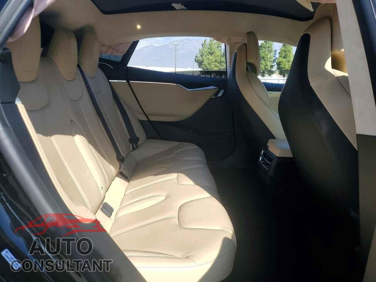 TESLA MODEL S 2017 - 5YJSA1E42HF203167