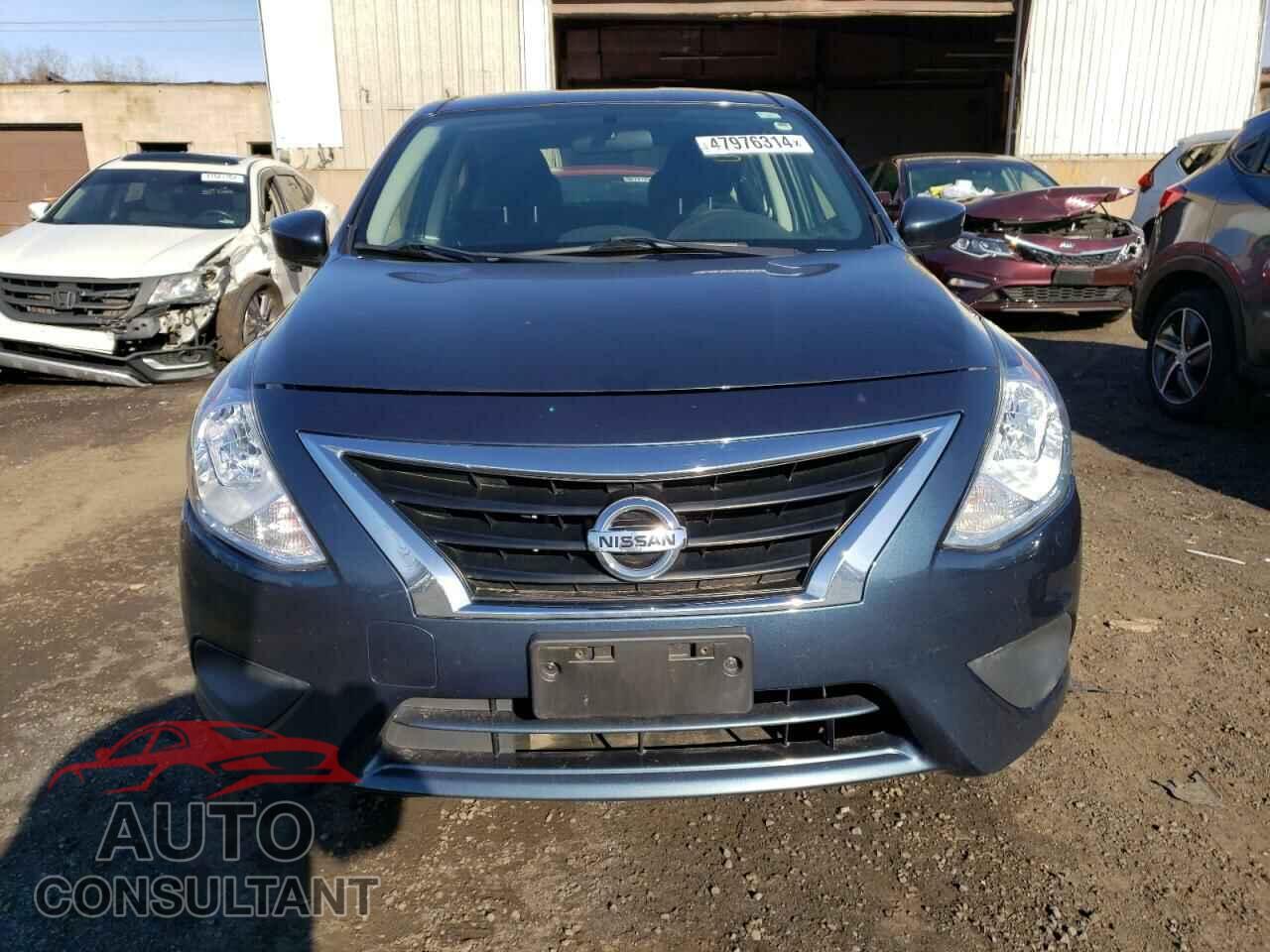 NISSAN VERSA 2017 - 3N1CN7AP3HL894015