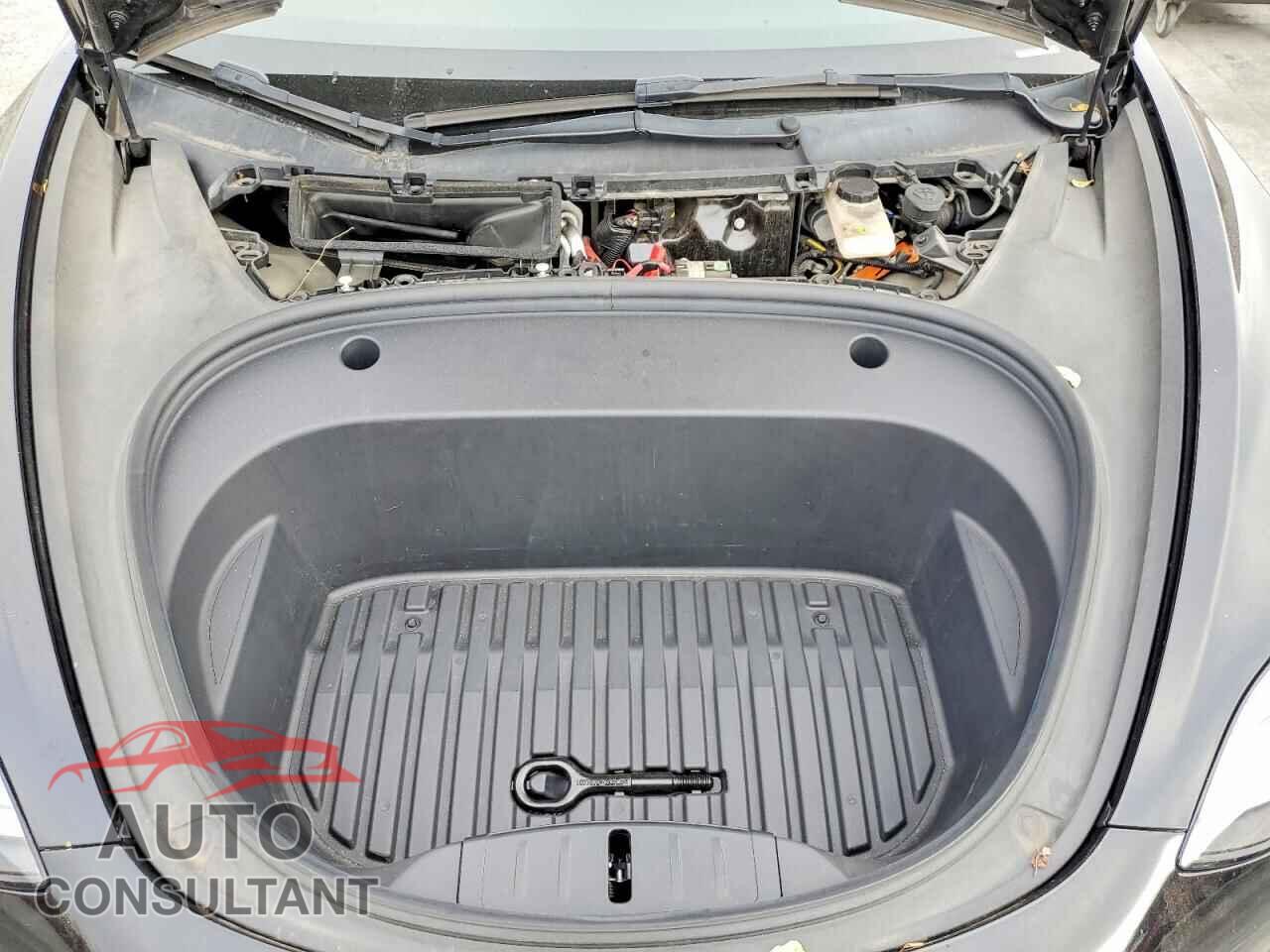TESLA MODEL 3 2023 - 5YJ3E1EA3PF425455