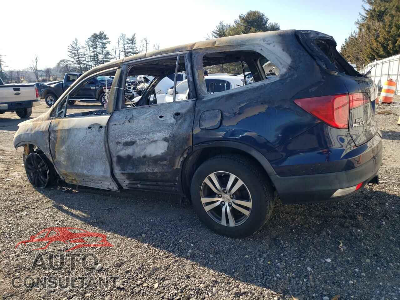 HONDA PILOT 2017 - 5FNYF6H32HB008391