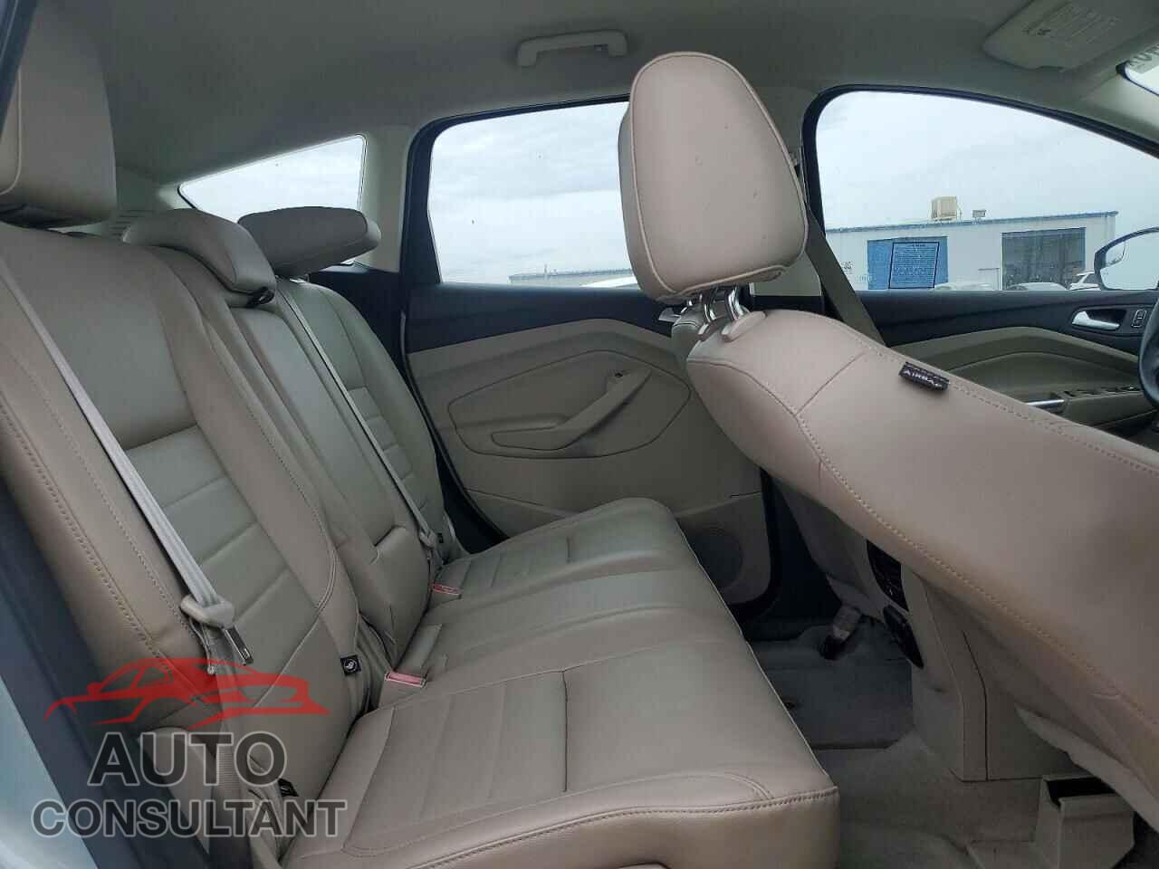 FORD CMAX 2014 - 1FADP5CU8EL503425