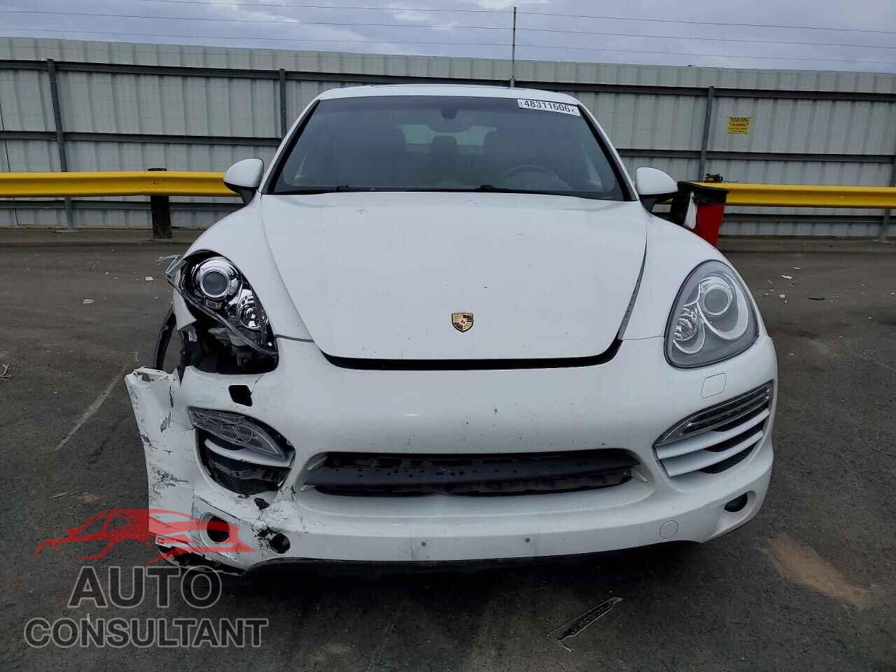 PORSCHE CAYENNE 2014 - WP1AA2A23ELA00575