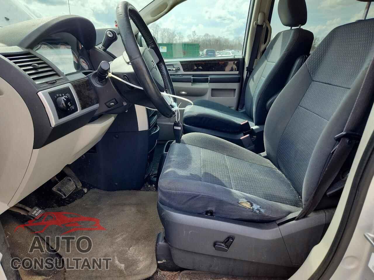 DODGE CARAVAN 2010 - 2D4RN5D15AR218793