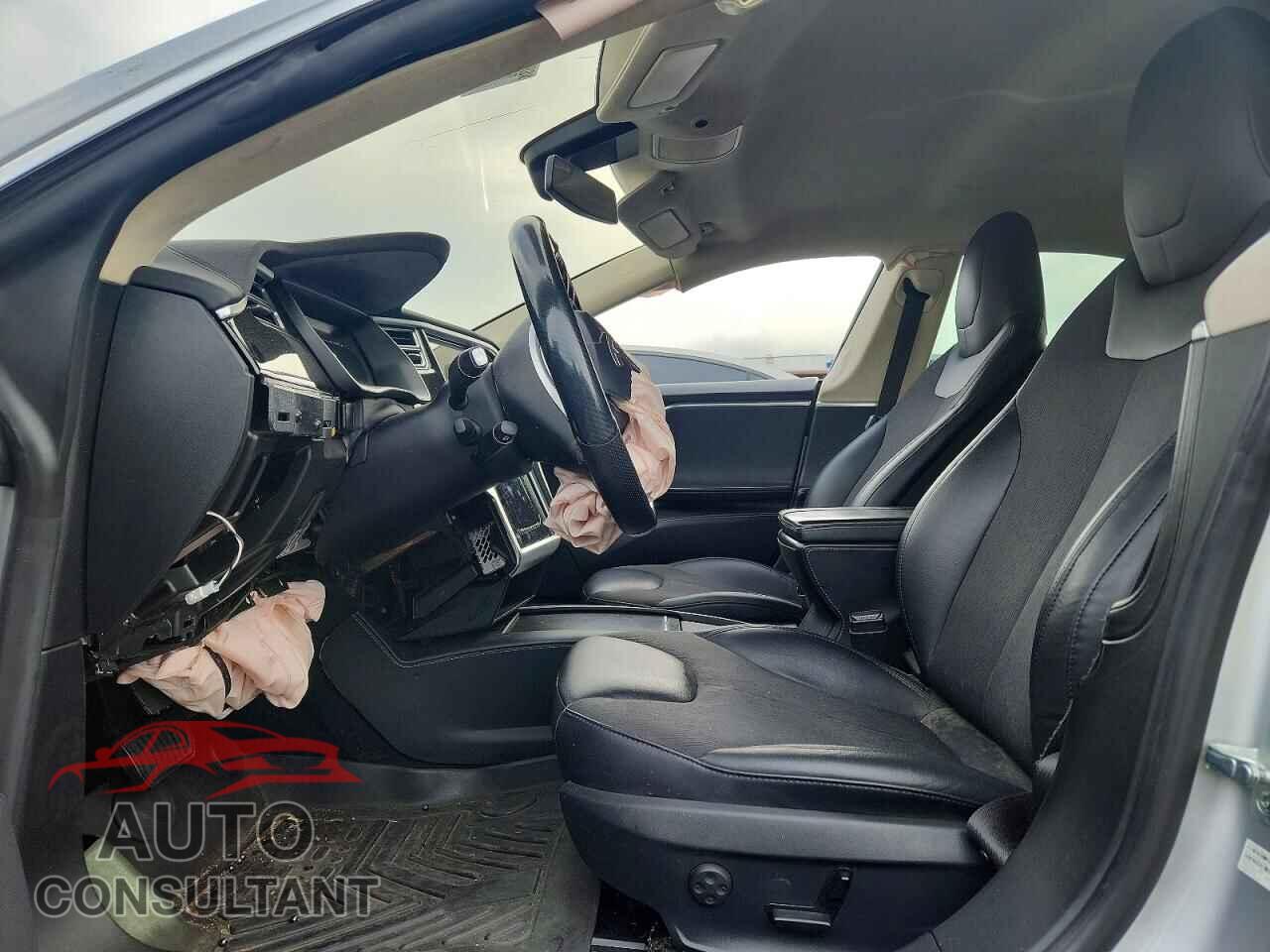 TESLA MODEL S 2015 - 5YJSA1E12FF120003