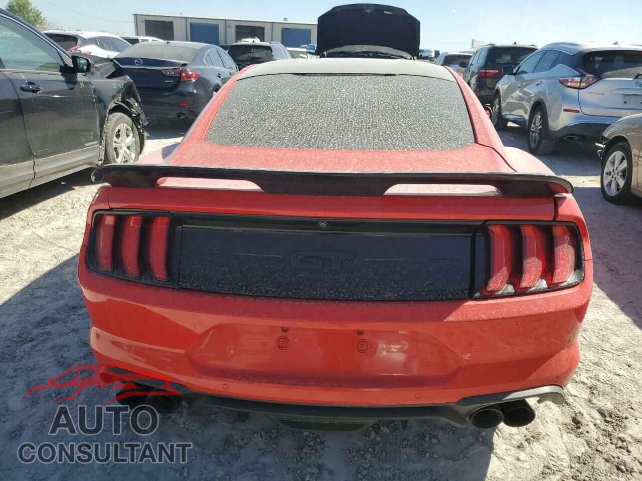FORD MUSTANG 2018 - 1FA6P8CF0J5118922