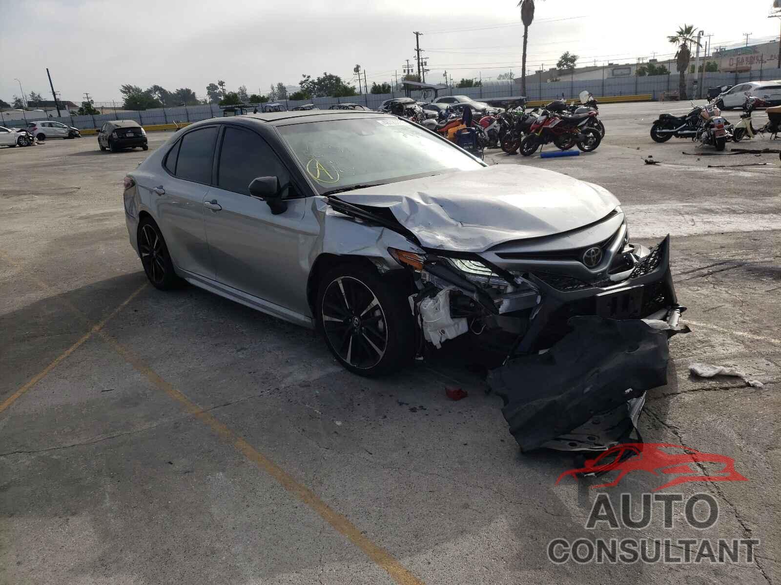 TOYOTA CAMRY 2018 - 4T1BZ1HK4JU013446