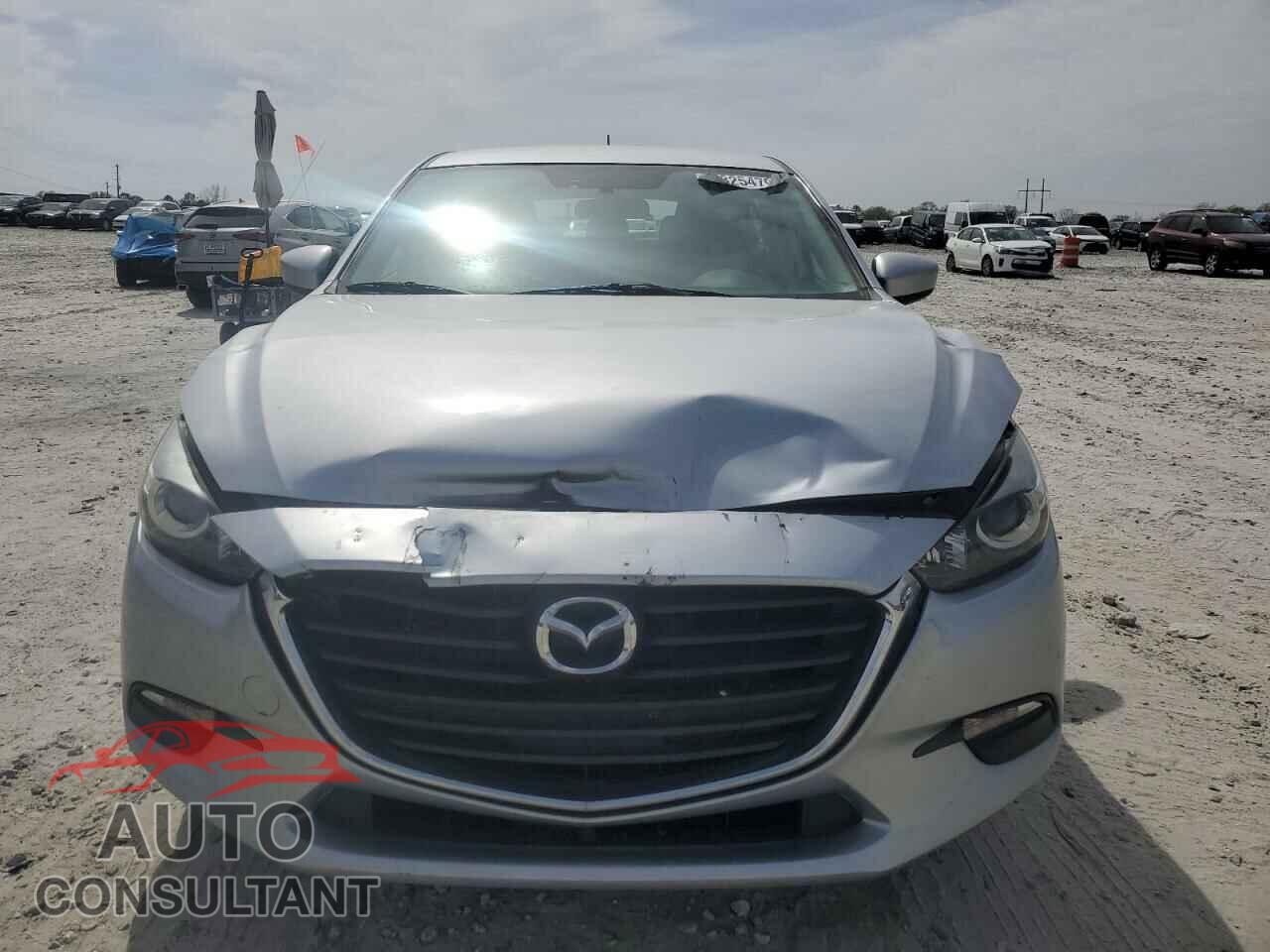MAZDA 3 2017 - 3MZBN1K76HM133409