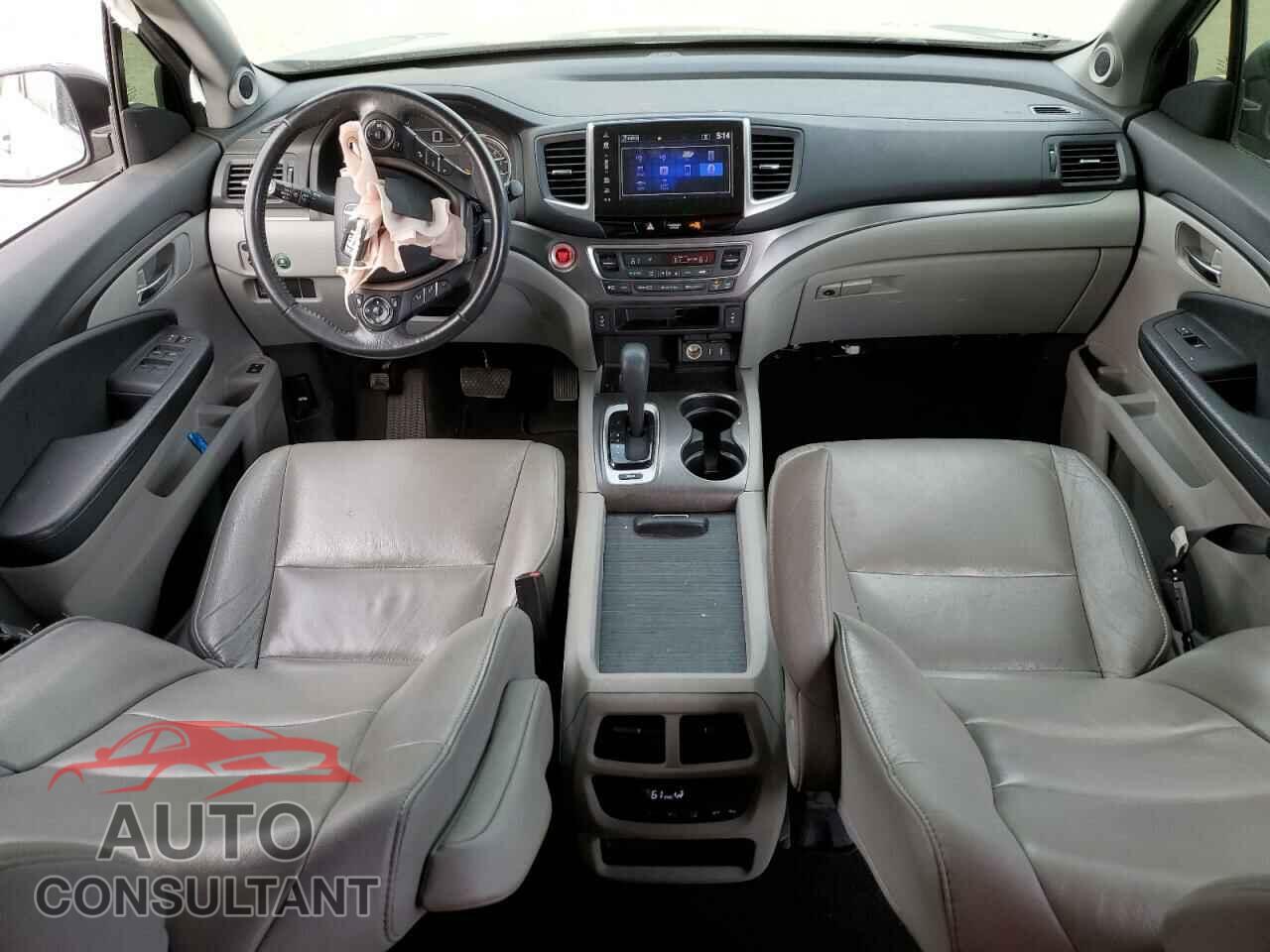 HONDA PILOT 2017 - 5FNYF5H61HB007575
