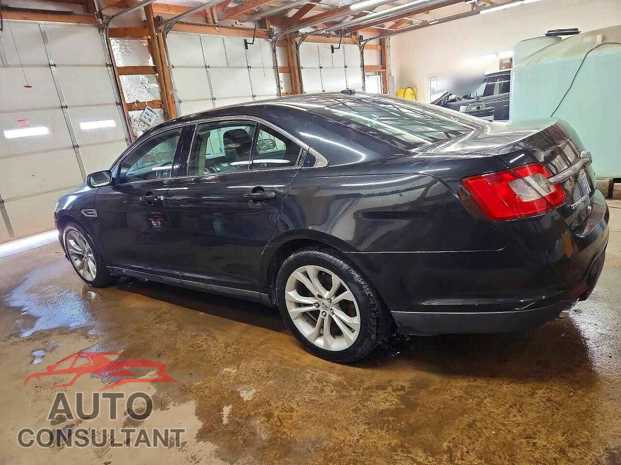 FORD TAURUS 2011 - 1FAHP2FW9BG156446