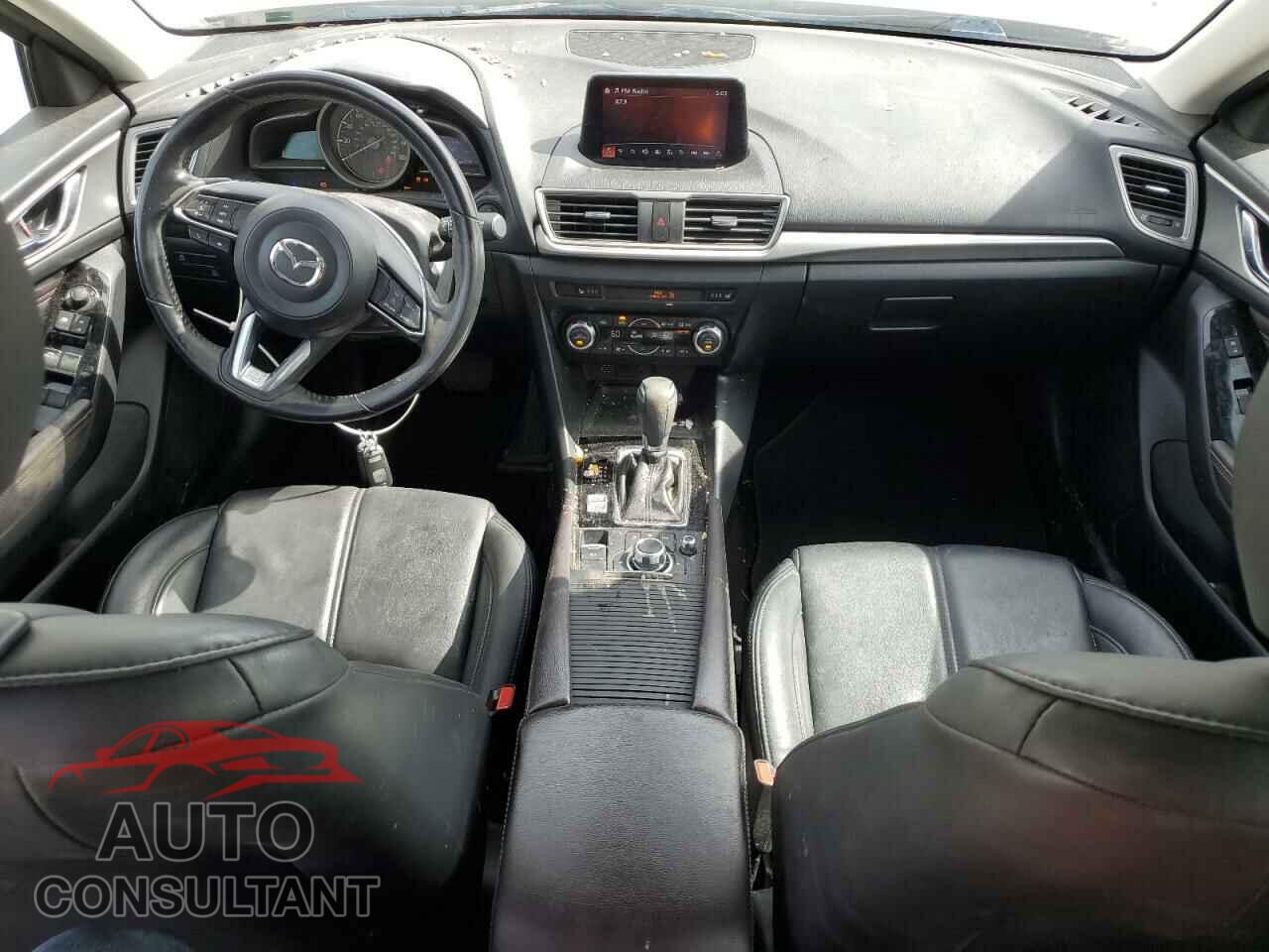 MAZDA 3 2018 - 3MZBN1L30JM189945