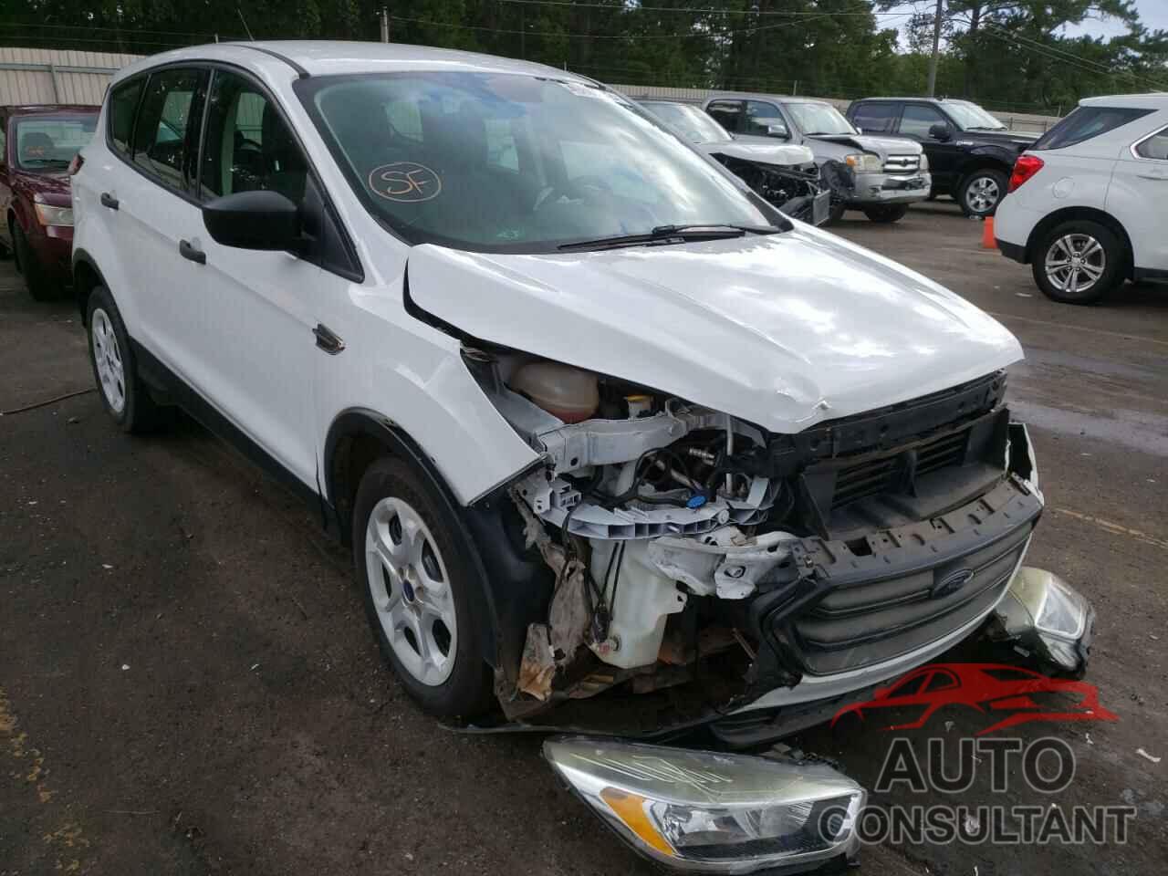 FORD ESCAPE 2017 - 1FMCU0F73HUC07469