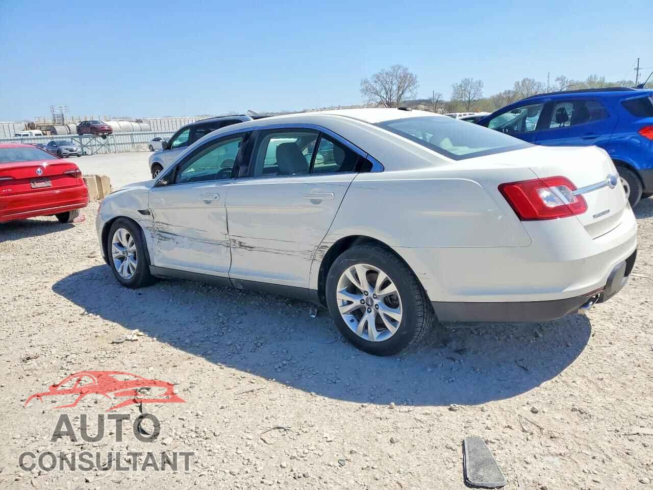 FORD TAURUS 2010 - 1FAHP2EW7AG106533