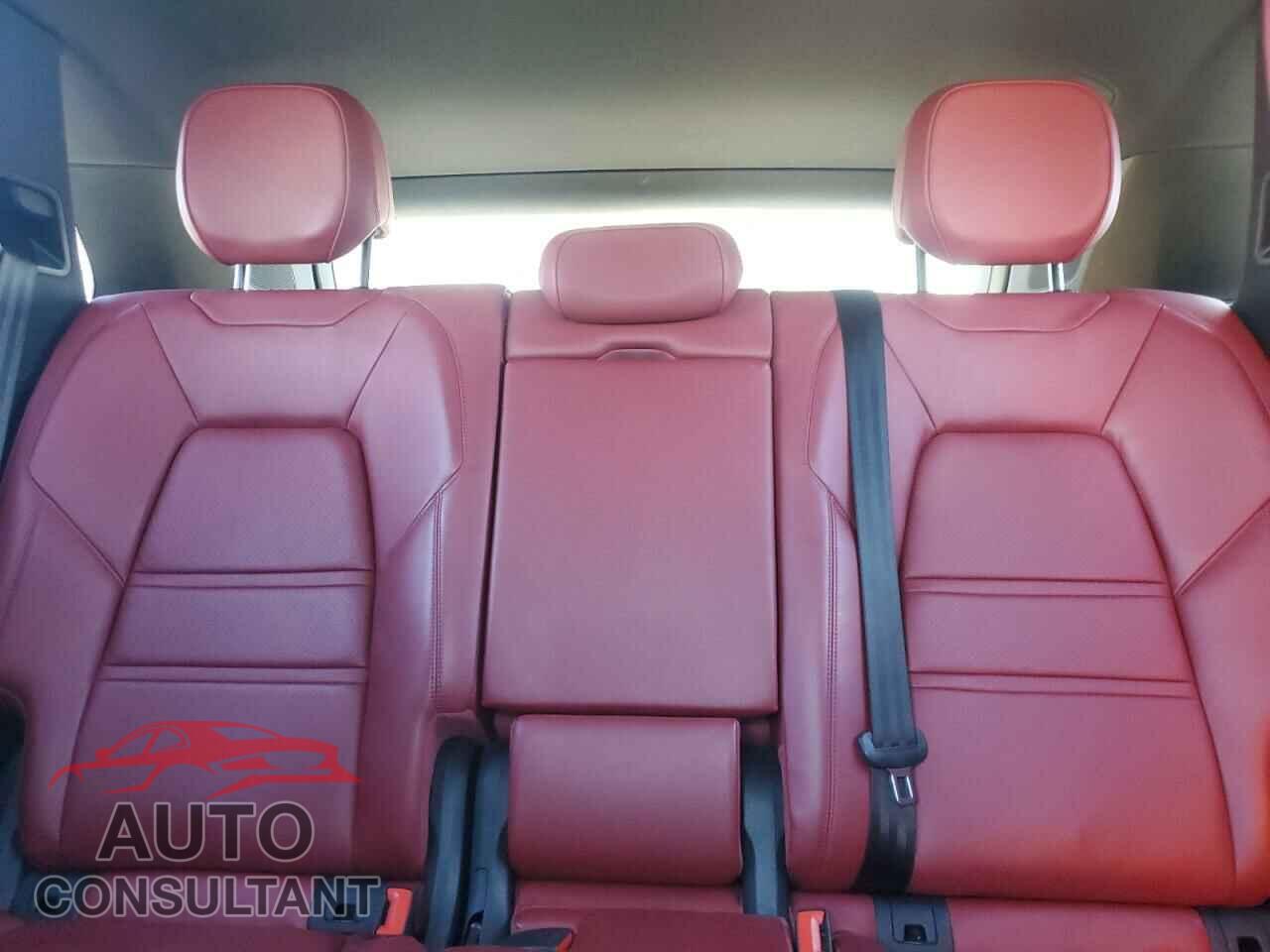 PORSCHE CAYENNE 2019 - WP1AA2AY9KDA04298