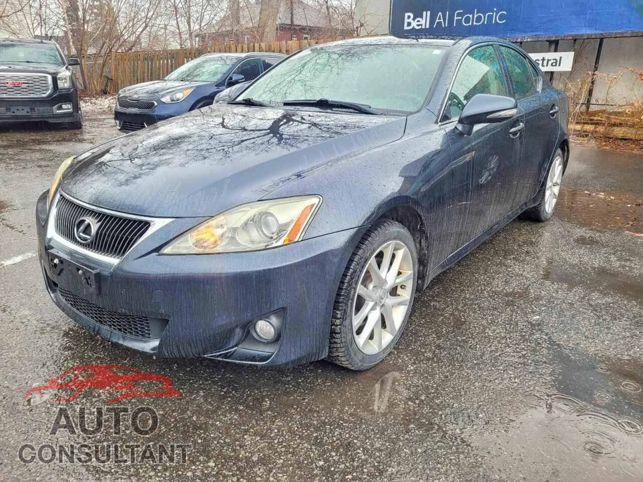 LEXUS IS 2011 - JTHCF5C20B5045868