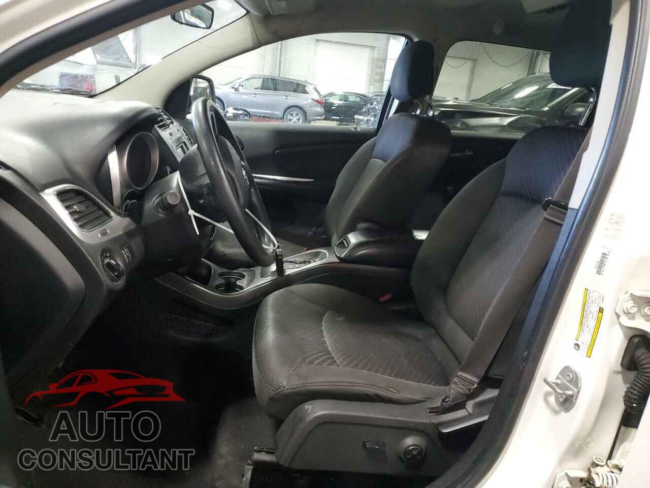 DODGE JOURNEY 2015 - 3C4PDCBG7FT686516