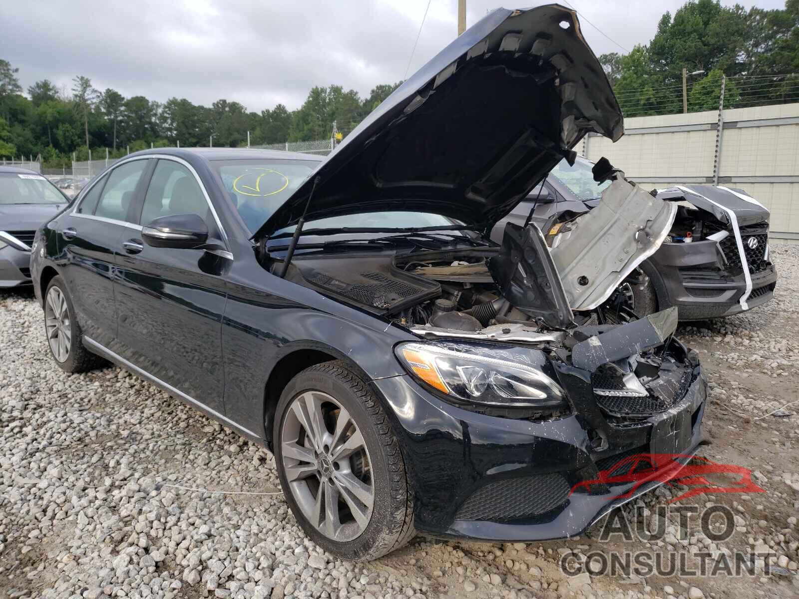 MERCEDES-BENZ C-CLASS 2018 - 55SWF4KB7JU259293