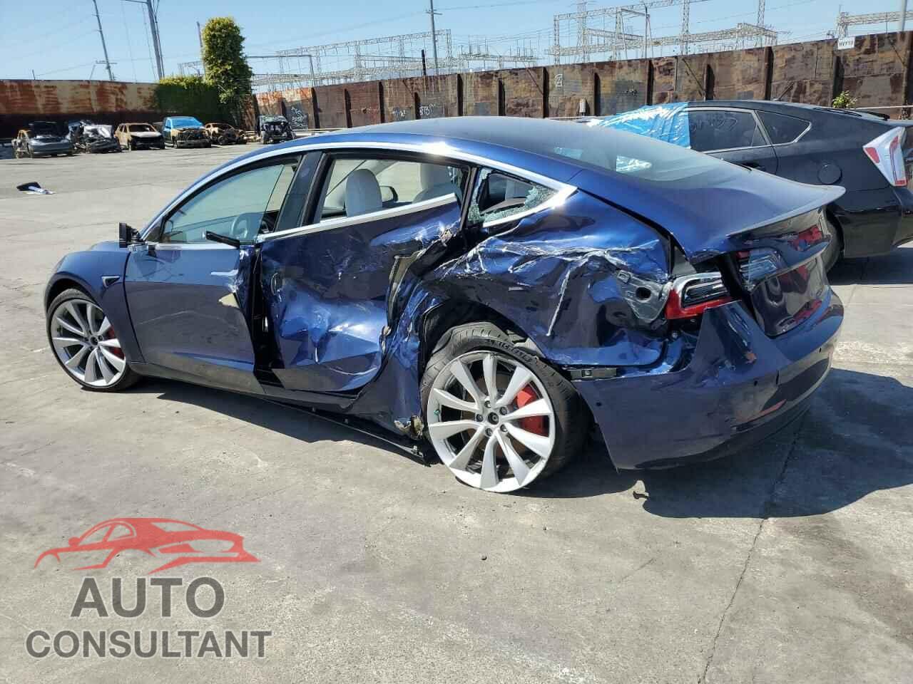 TESLA MODEL 3 2018 - 5YJ3E1EB4JF080677