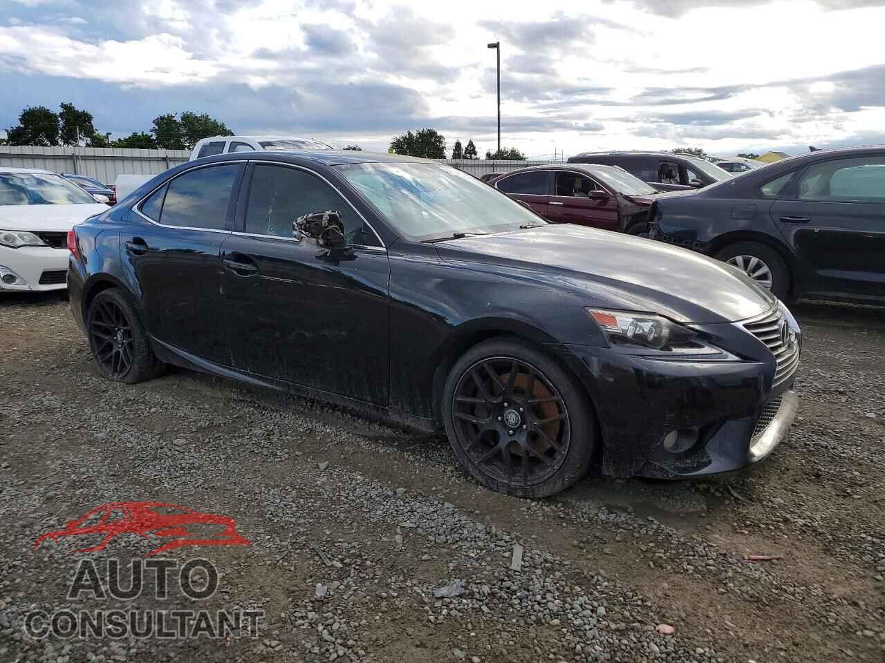 LEXUS IS 2014 - JTHCE1D29E5000569