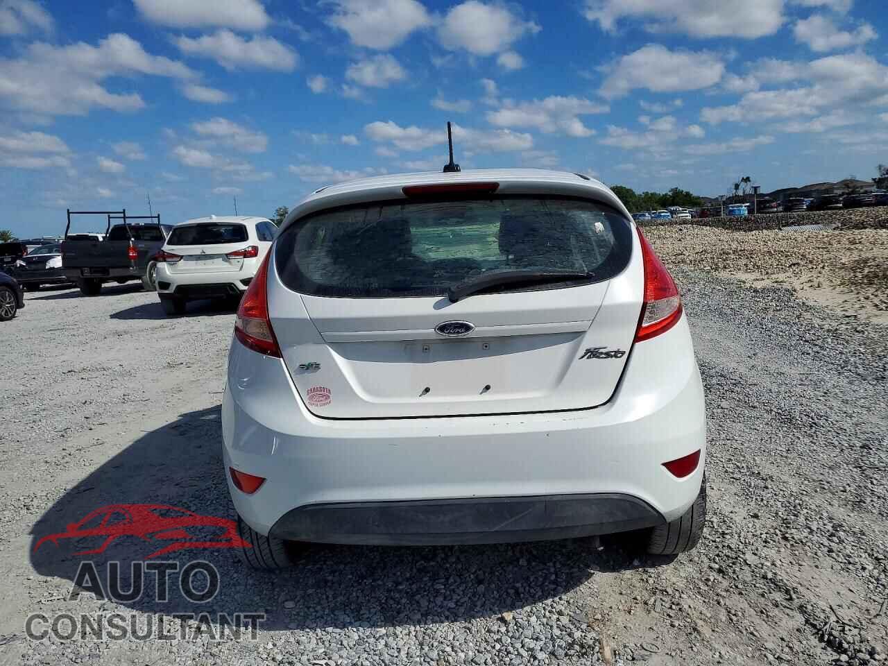 FORD FIESTA 2011 - 3FADP4EJ2BM147559