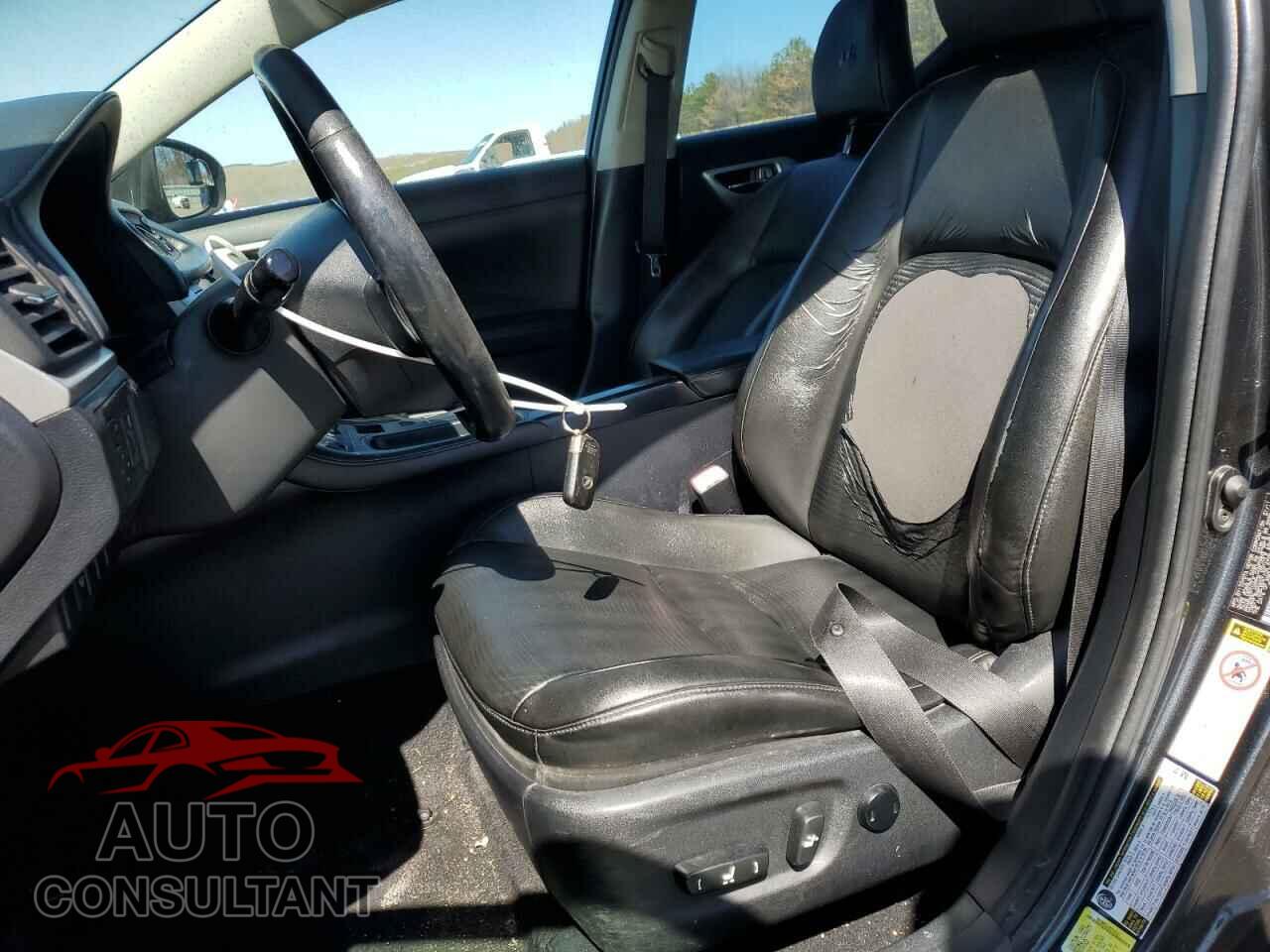 LEXUS CT 200 2011 - JTHKD5BH1B2005386