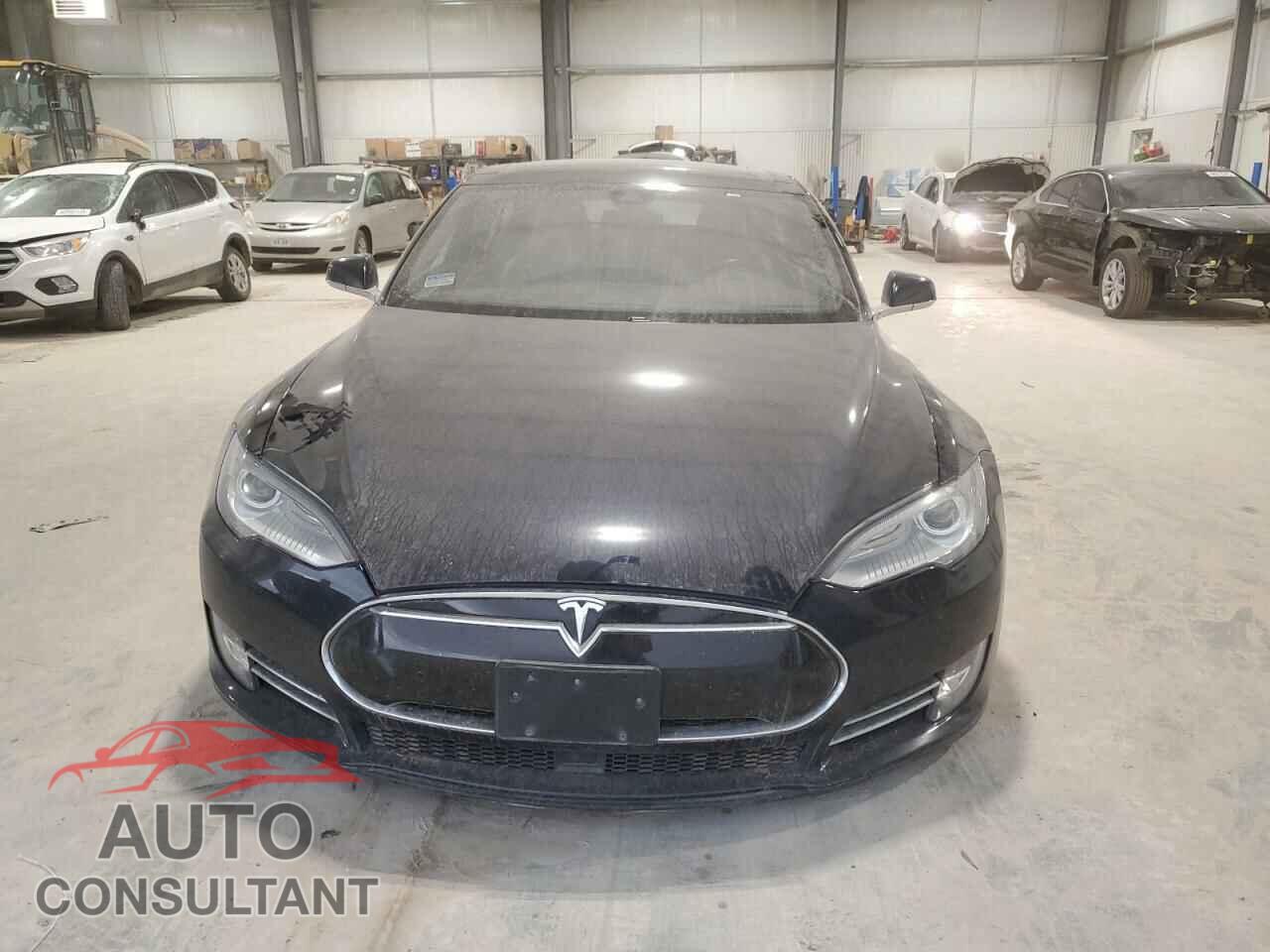 TESLA MODEL S 2015 - 5YJSA1H29FF081527