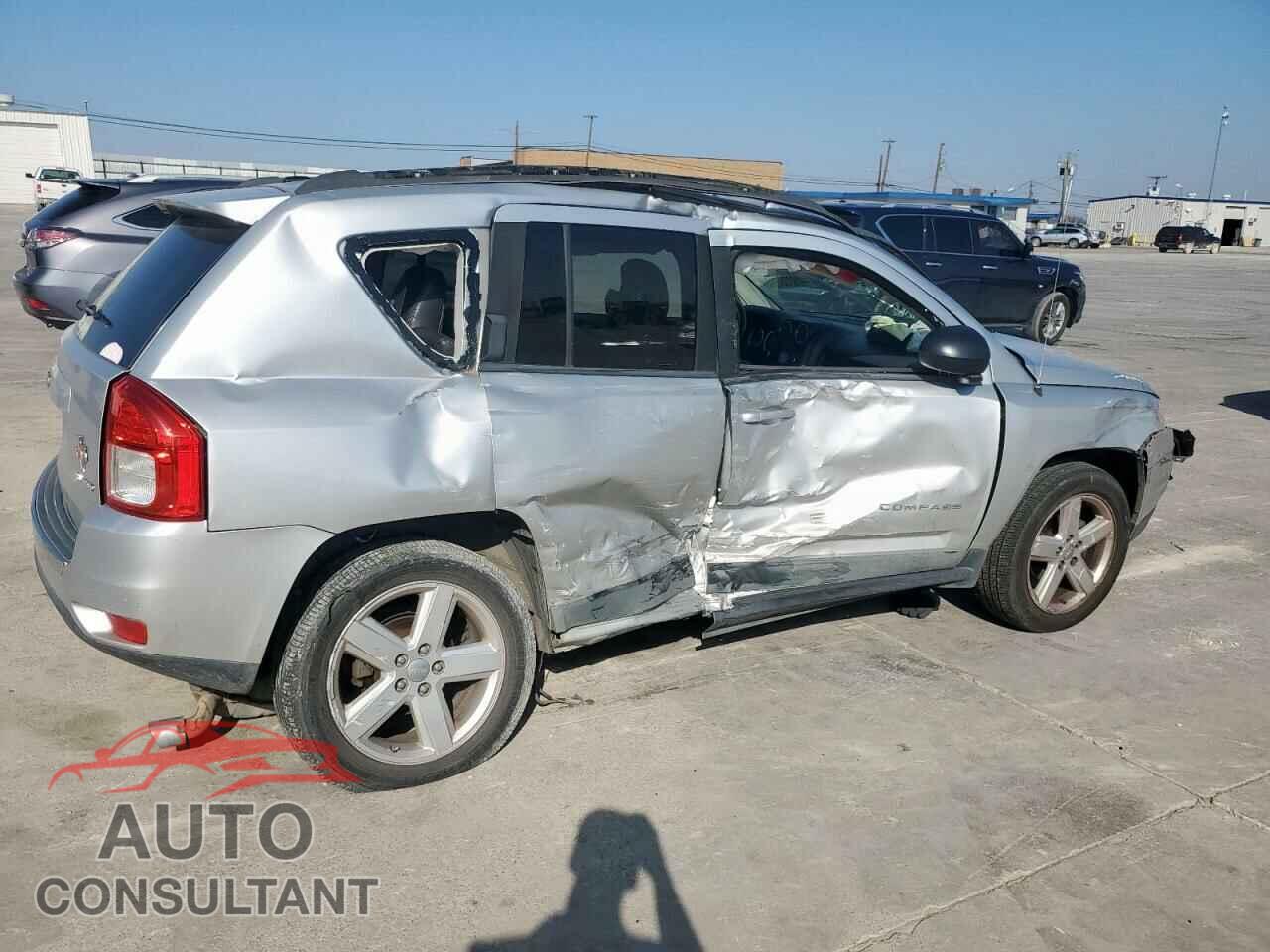 JEEP COMPASS 2011 - 1J4NF5FB3BD257539