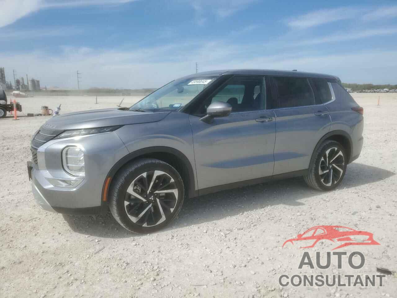 MITSUBISHI OUTLANDER 2023 - JA4J3UA84PZ011610