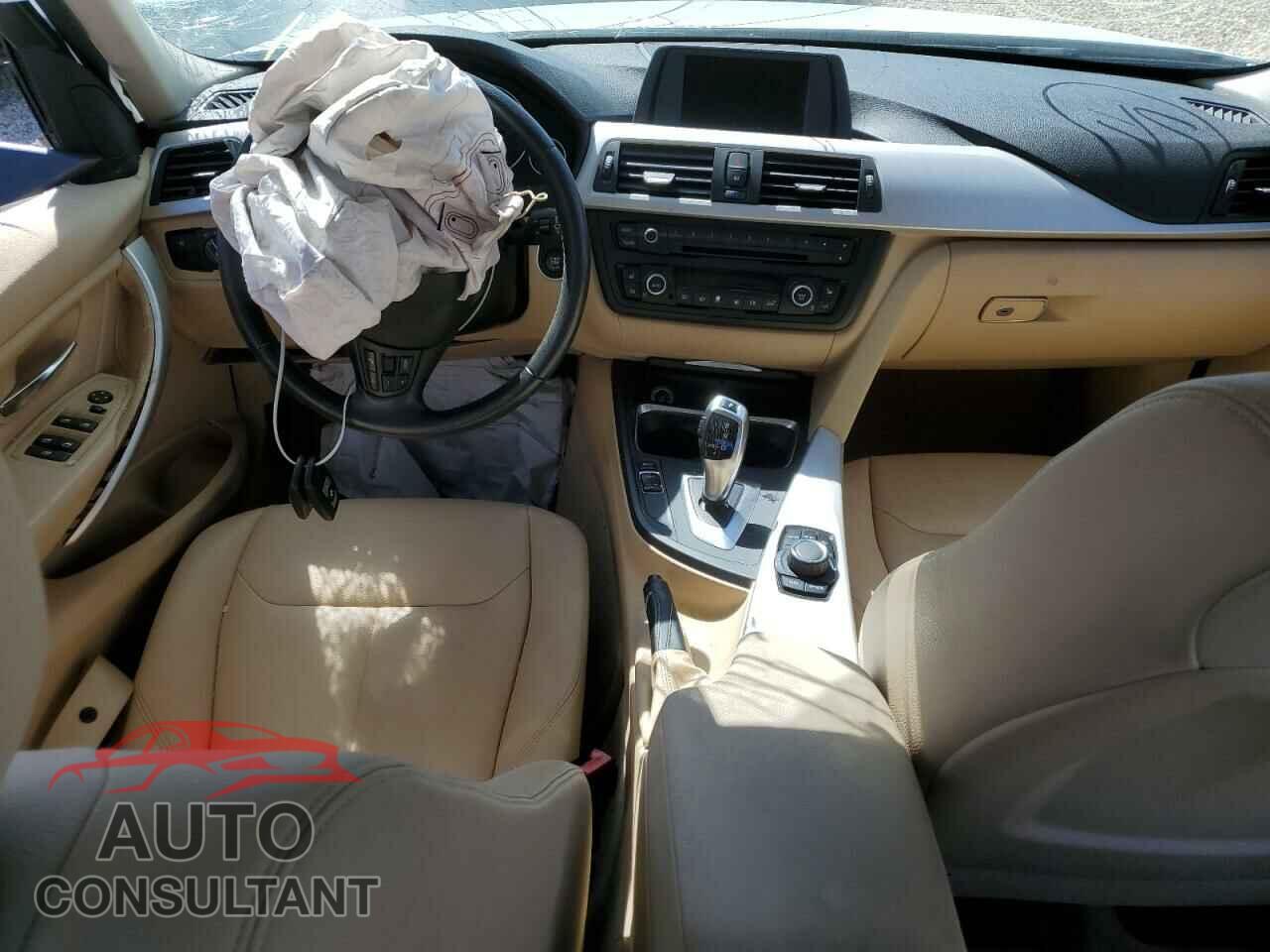 BMW 3 SERIES 2014 - WBA3C3C52EF987036