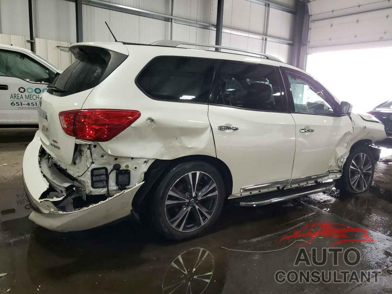 NISSAN PATHFINDER 2018 - 5N1DR2MM6JC633095