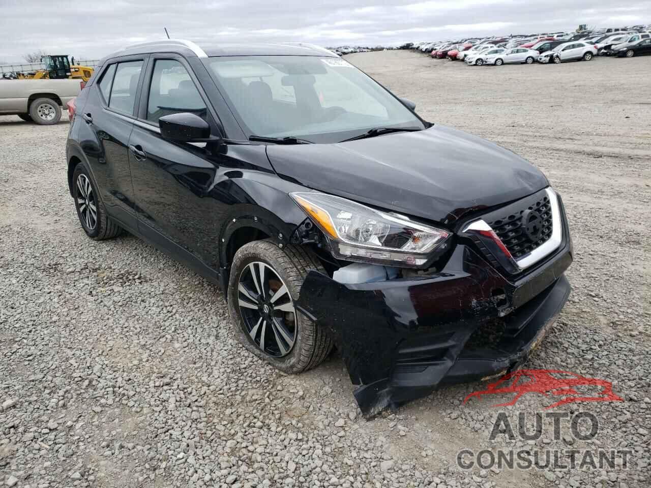 NISSAN KICKS 2018 - 3N1CP5CU7JL536181