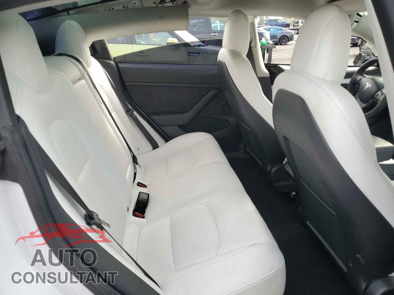 TESLA MODEL 3 2022 - 5YJ3E1EA6NF322897