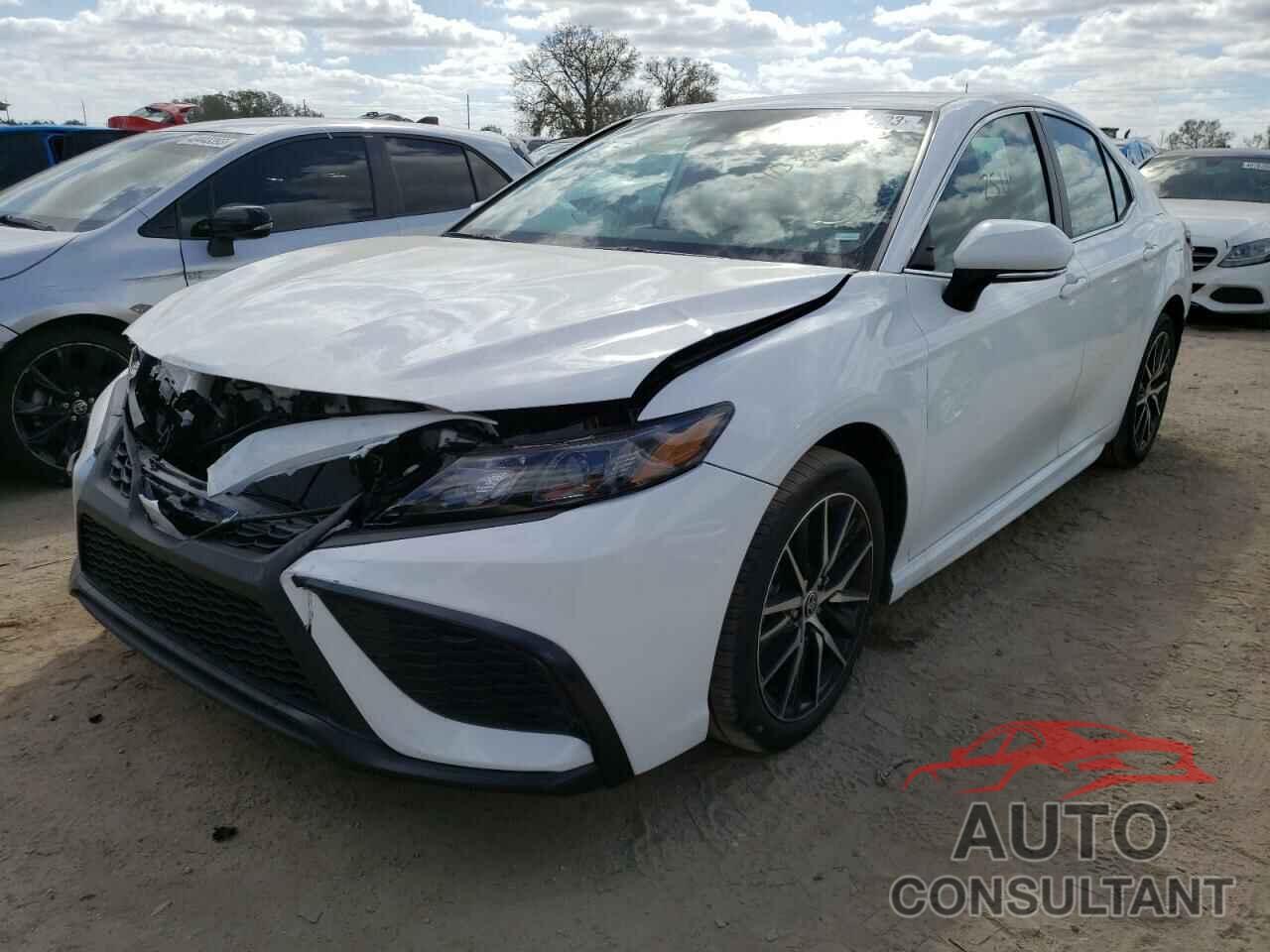 TOYOTA CAMRY 2023 - 4T1G11AK3PU738293