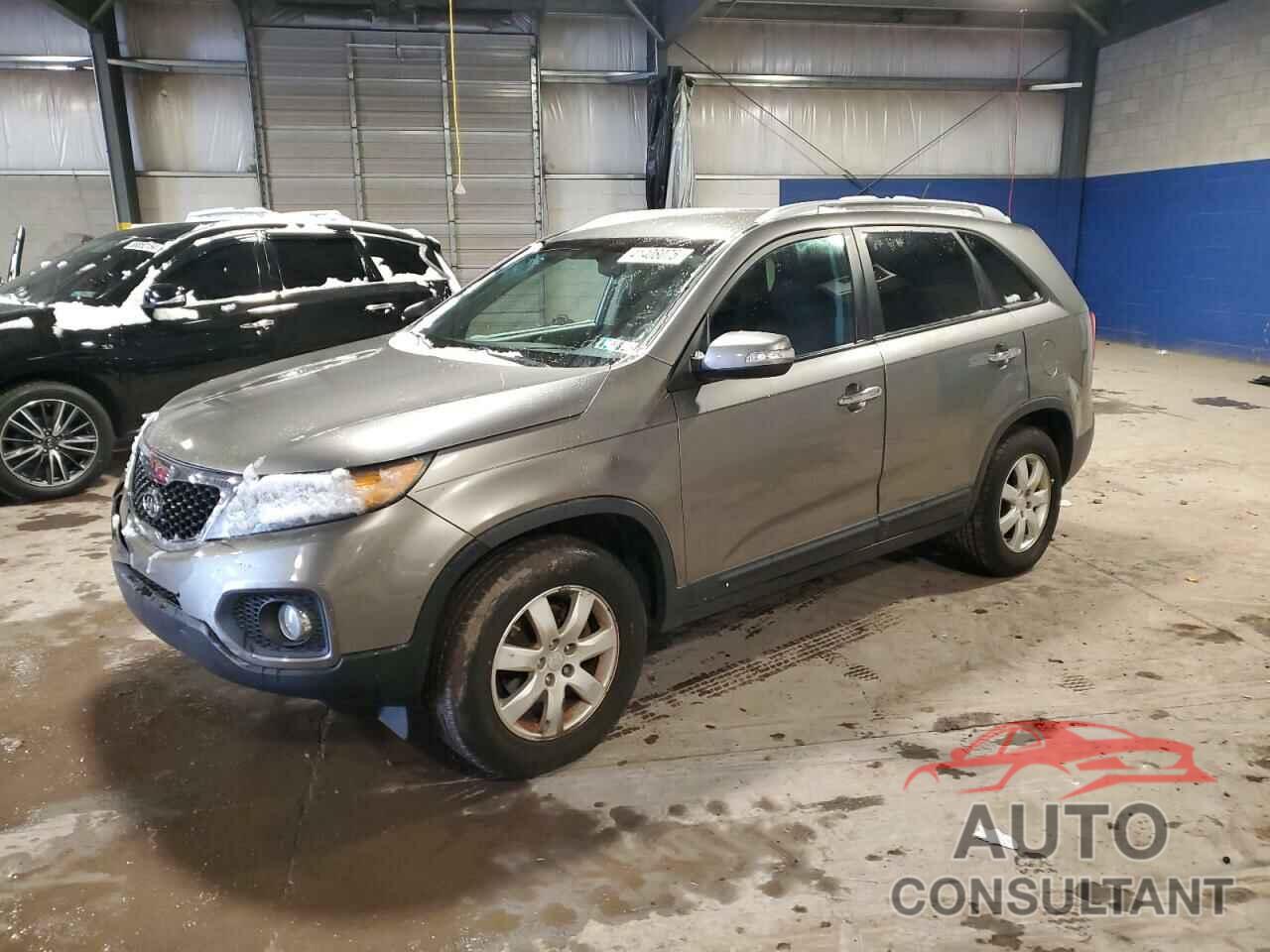 KIA SORENTO 2011 - 5XYKT4A16BG172240