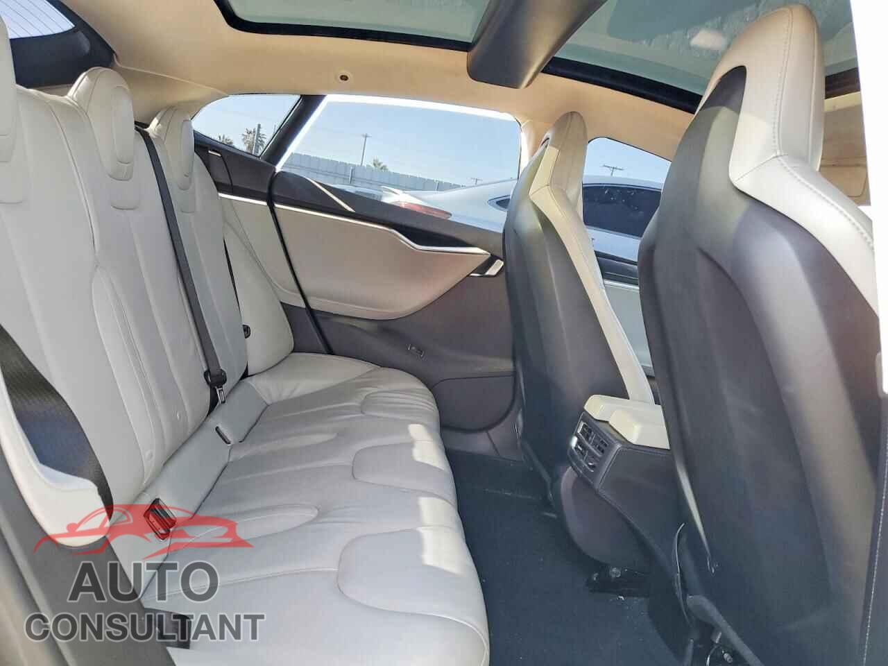TESLA MODEL S 2012 - 5YJSA1DN3CFP02871