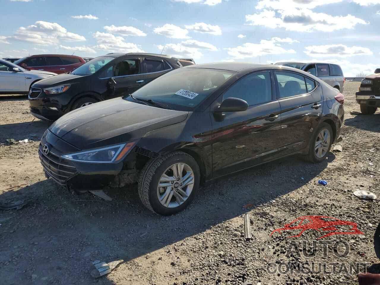 HYUNDAI ELANTRA 2019 - KMHD84LF8KU779298